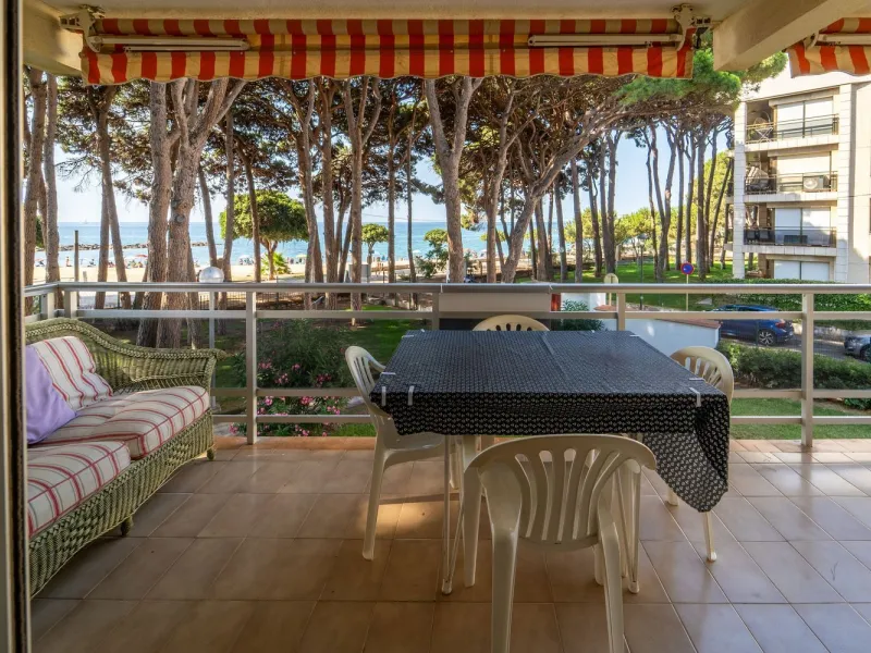 Seafront apartment with tourist license in Cambrils, Costa Dorada