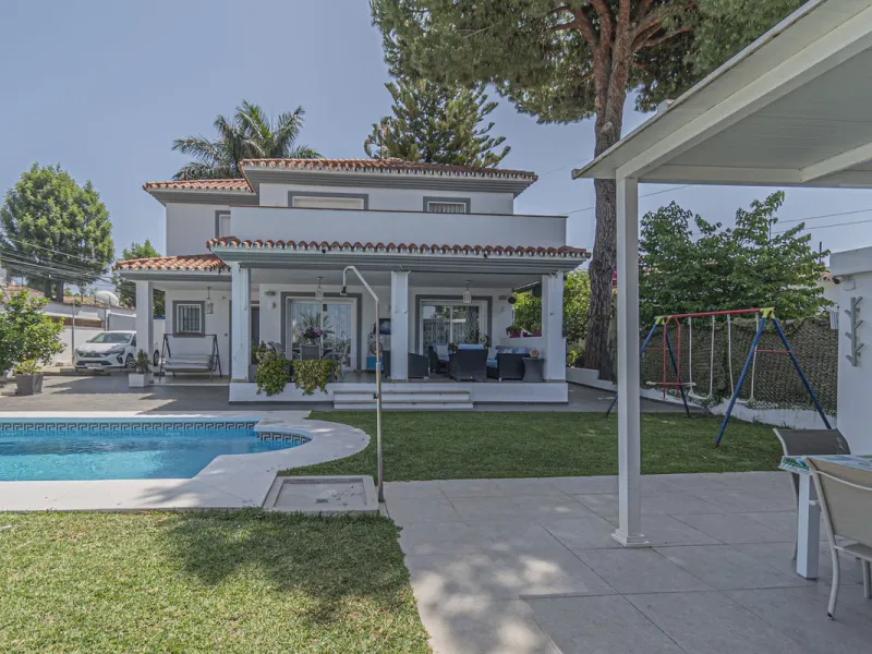VILLA INDIVIDUELLE À SAN PEDRO DE ALCÁNTARA