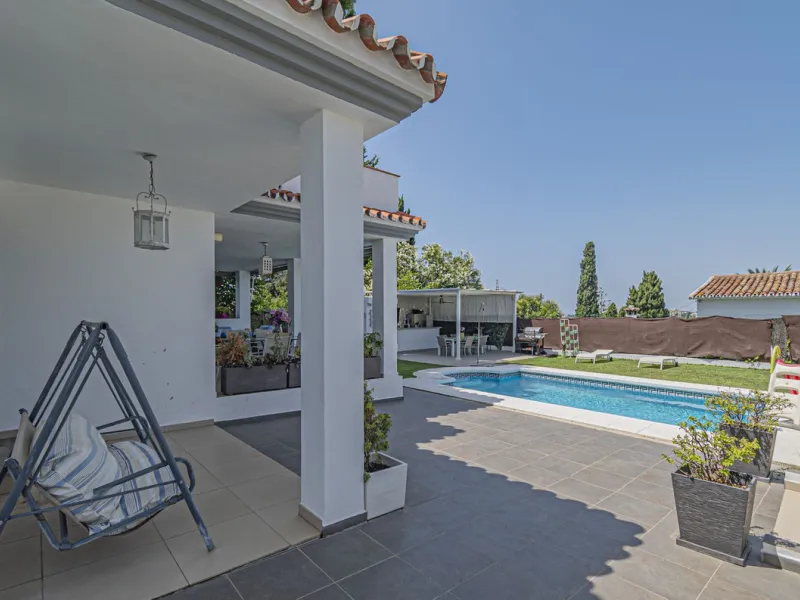 VILLA INDIVIDUELLE À SAN PEDRO DE ALCÁNTARA