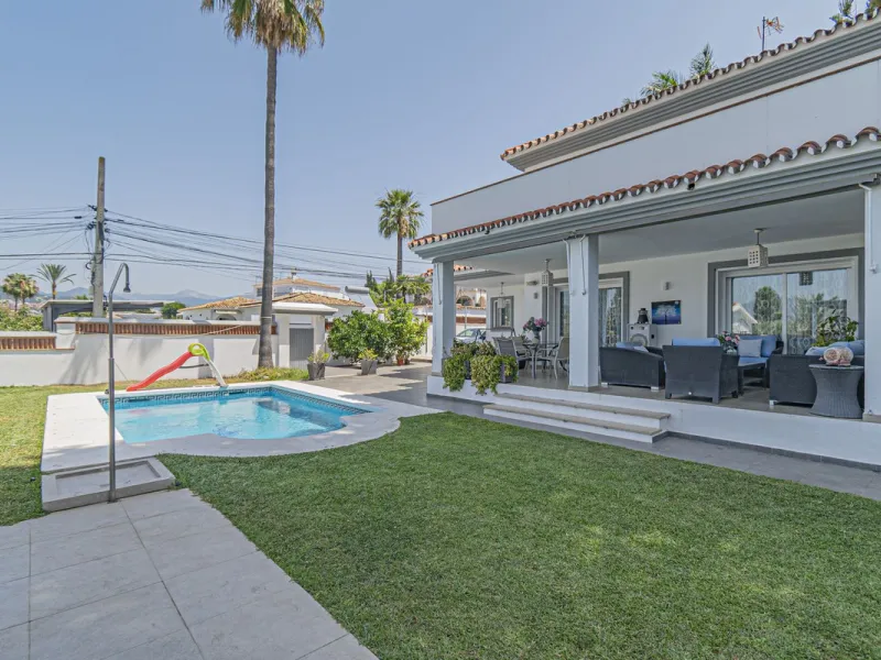VILLA INDIVIDUELLE À SAN PEDRO DE ALCÁNTARA