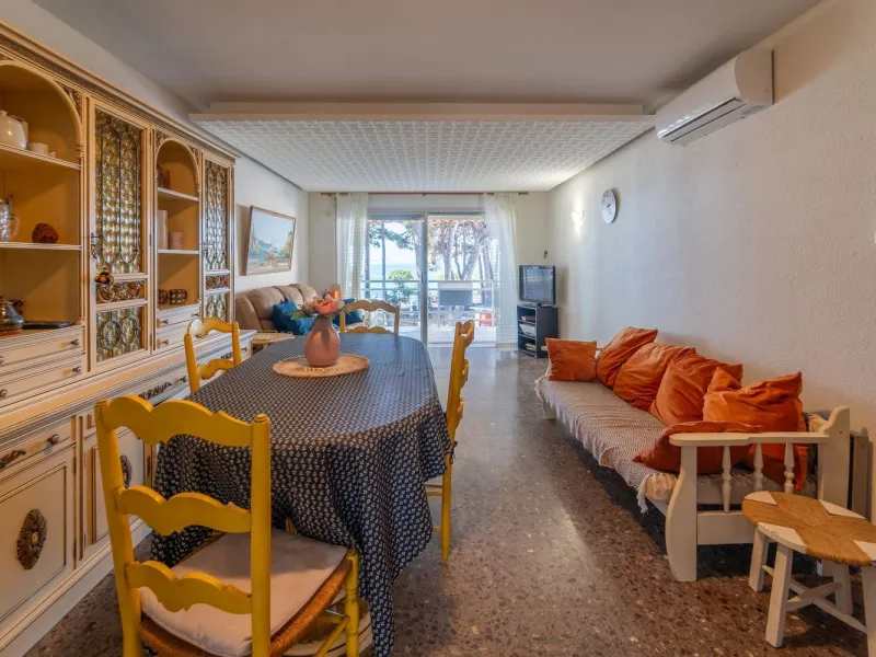 Seafront apartment with tourist license in Cambrils, Costa Dorada