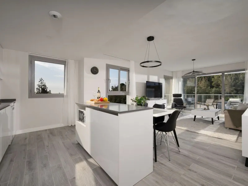 Apartment - Middle Floor Apartment в продаже в Mijas, Málaga. В доме 3 спален и 2 ванных комнат. Площадь дома 114 м²