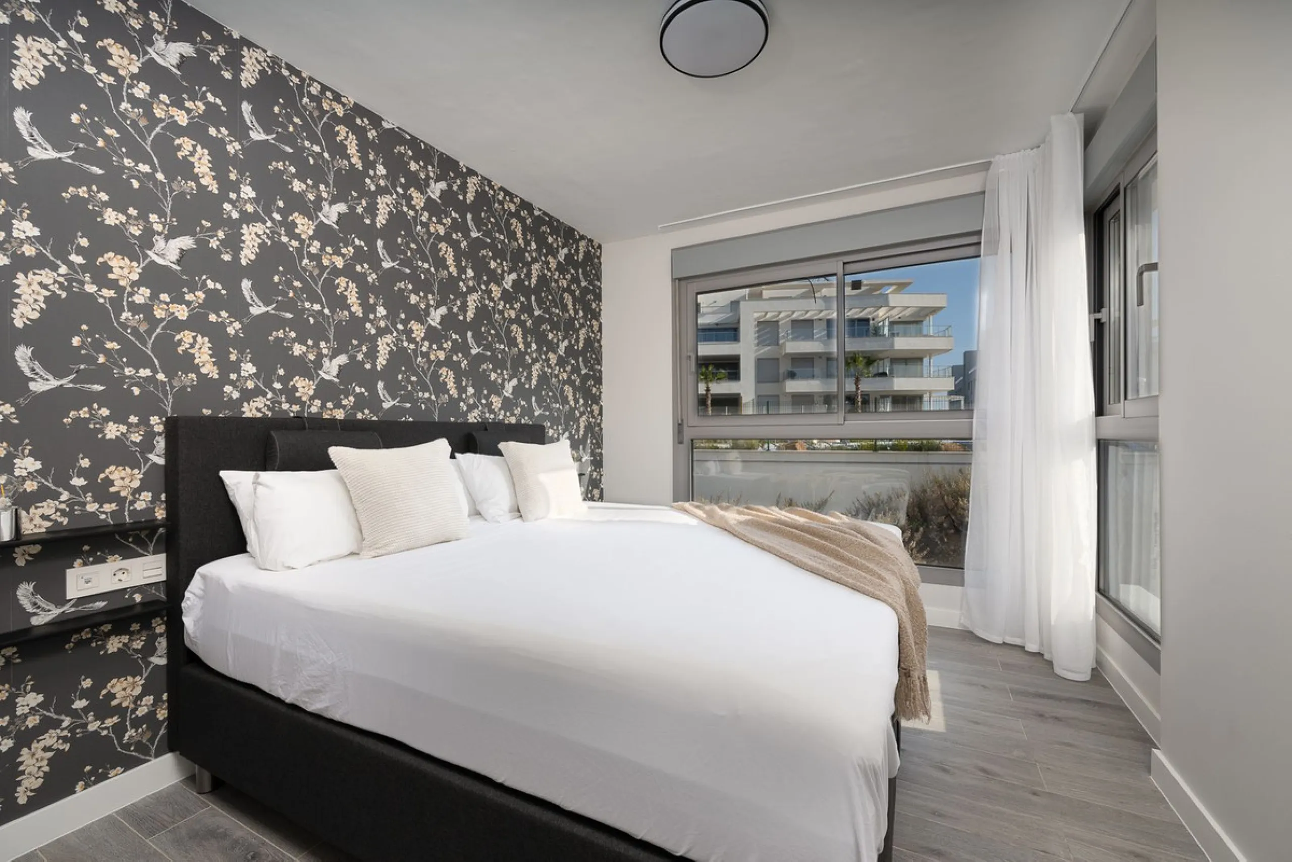 Apartment - Middle Floor Apartment в продаже в Mijas, Málaga. В доме 3 спален и 2 ванных комнат. Площадь дома 114 м²