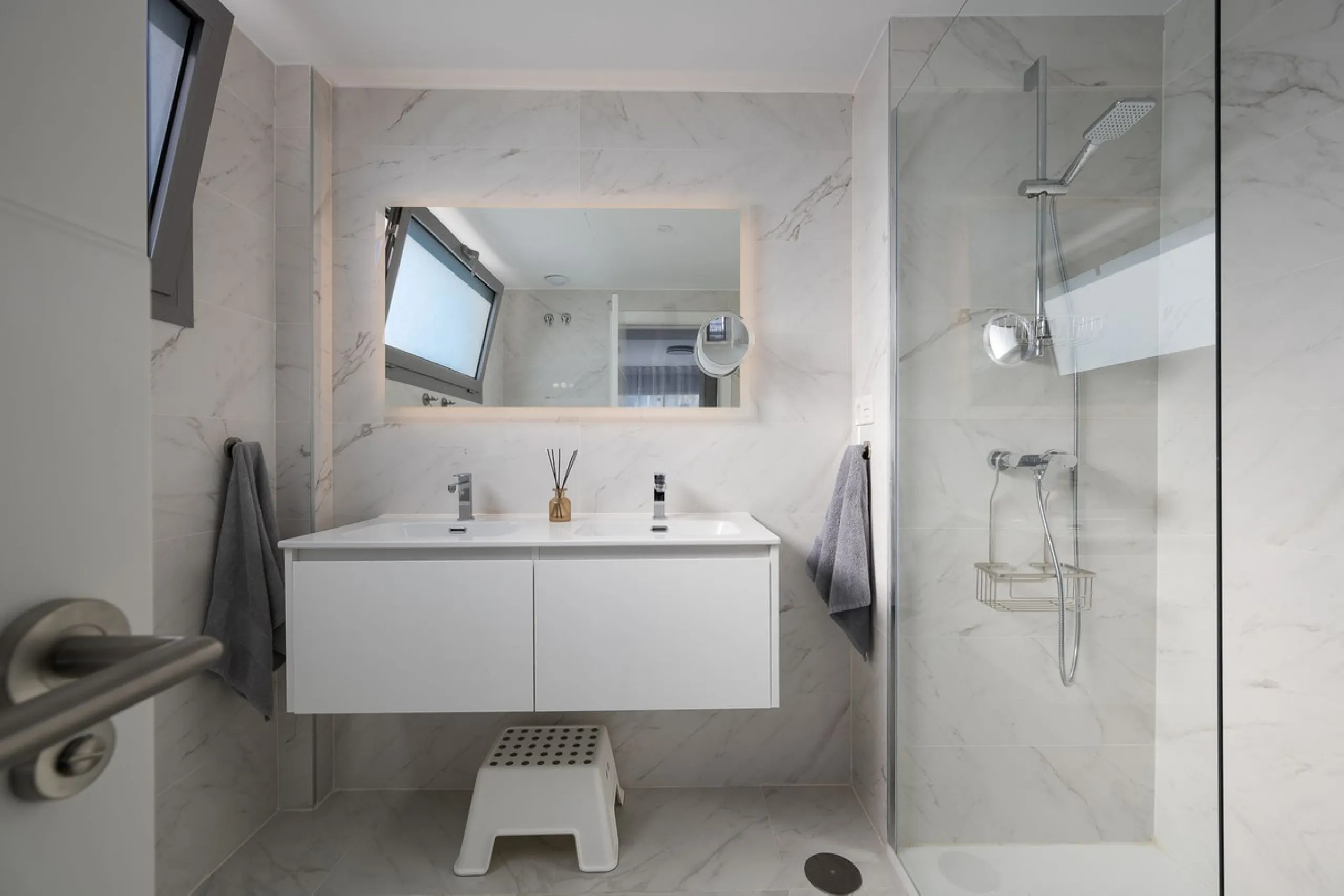 Apartment - Middle Floor Apartment в продаже в Mijas, Málaga. В доме 3 спален и 2 ванных комнат. Площадь дома 114 м²