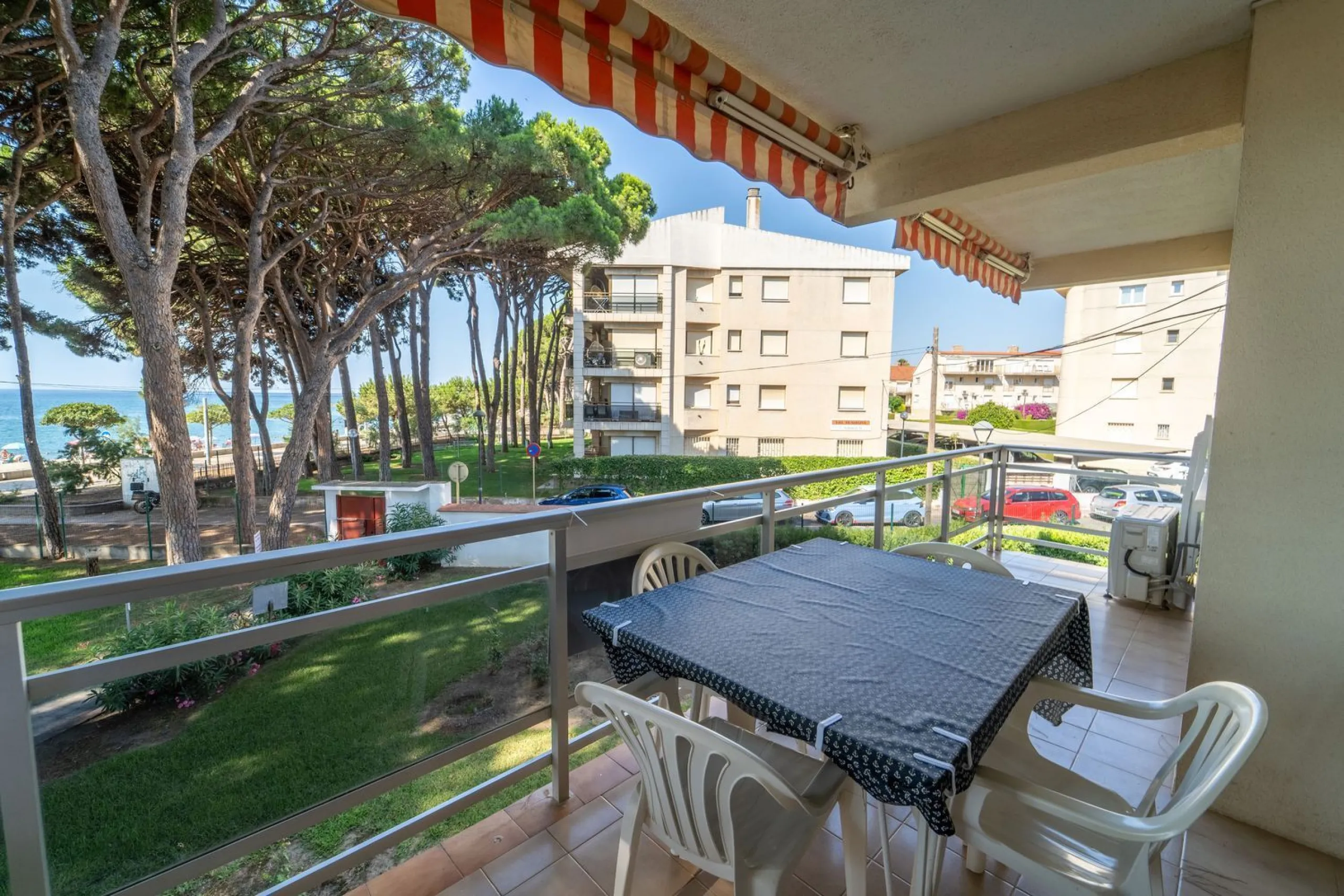 Seafront apartment with tourist license in Cambrils, Costa Dorada