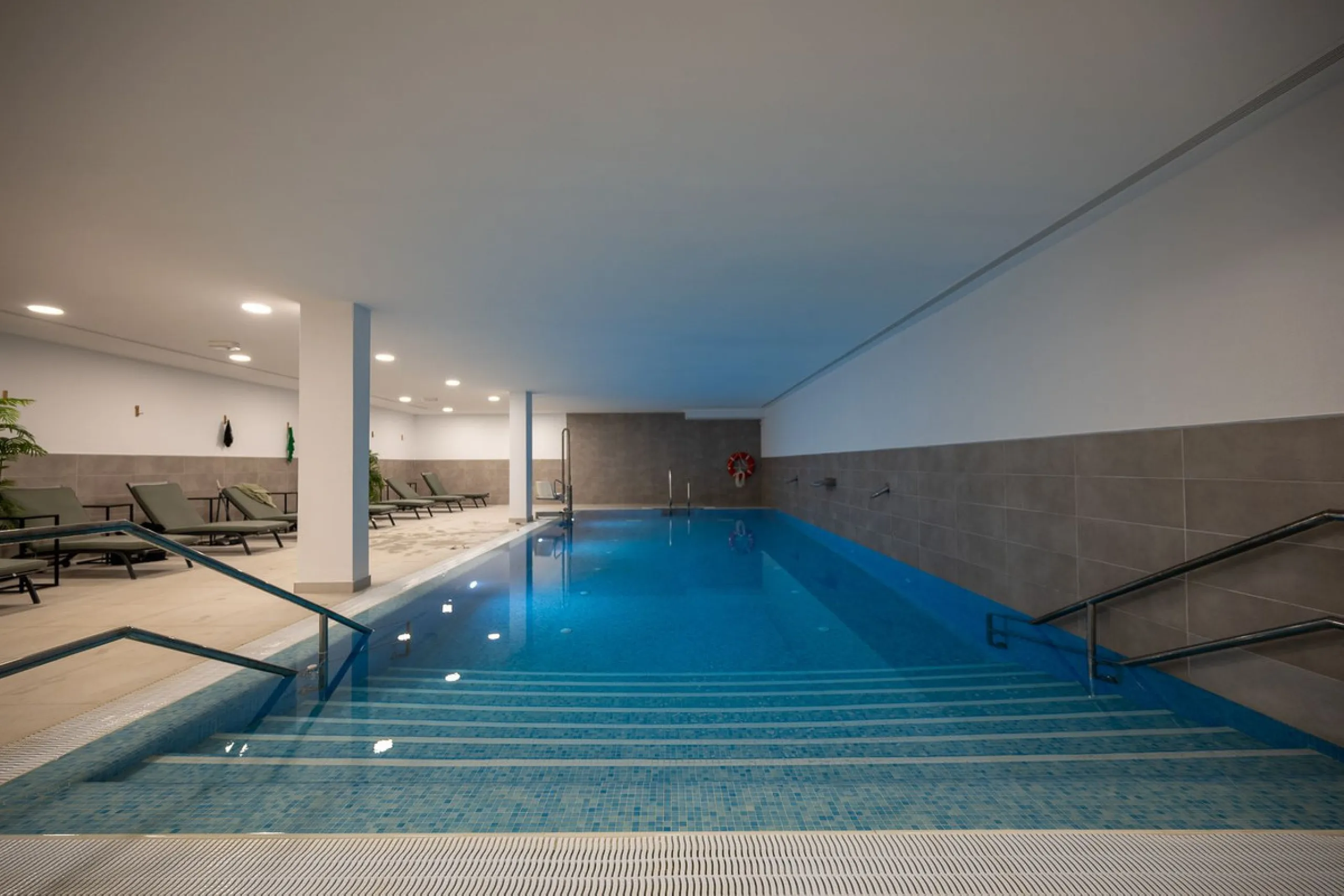 Apartment - Middle Floor Apartment в продаже в Mijas, Málaga. В доме 3 спален и 2 ванных комнат. Площадь дома 114 м²