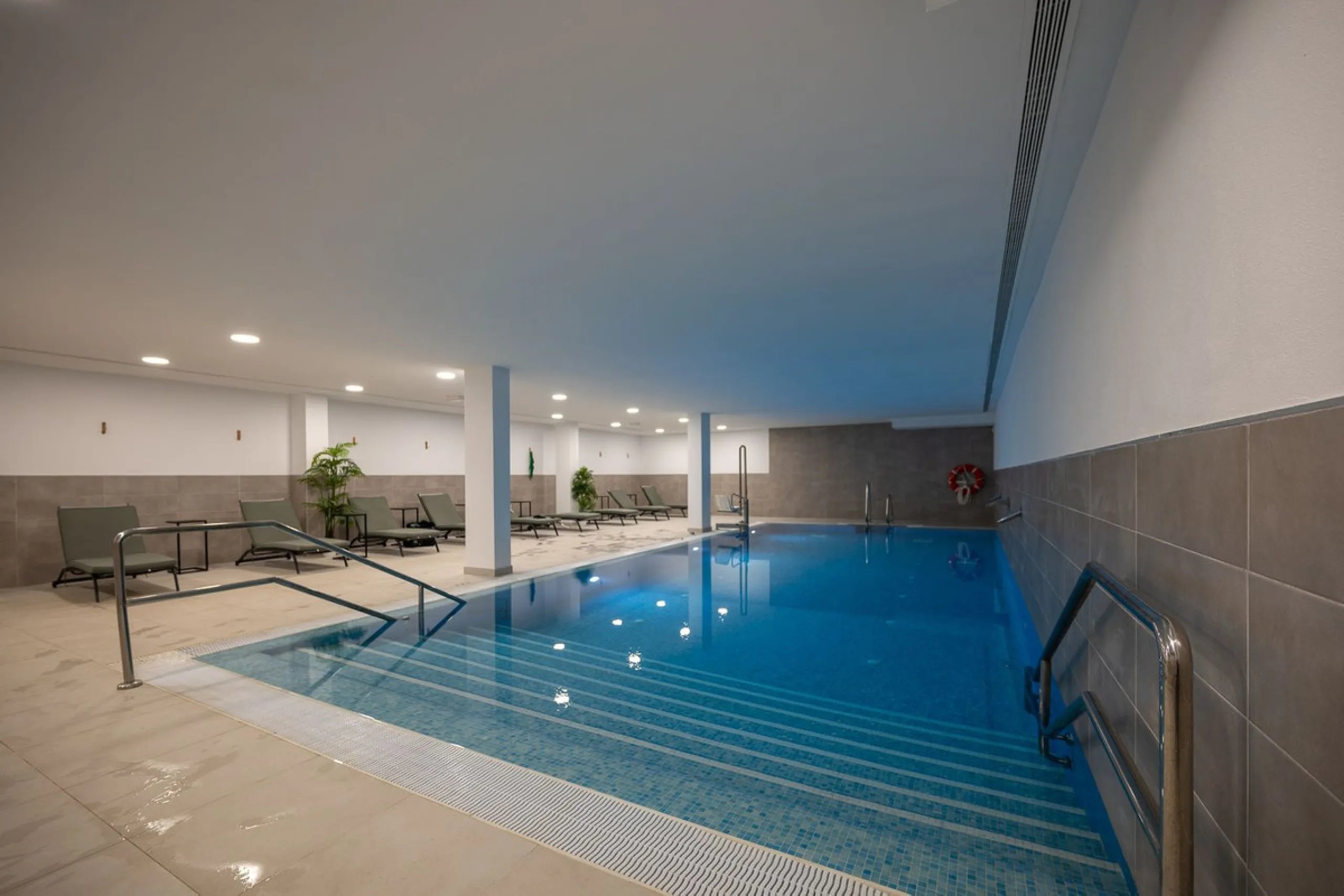 Apartment - Middle Floor Apartment в продаже в Mijas, Málaga. В доме 3 спален и 2 ванных комнат. Площадь дома 114 м²