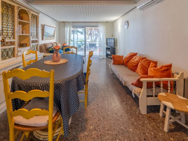 Seafront apartment with tourist license in Cambrils, Costa Dorada