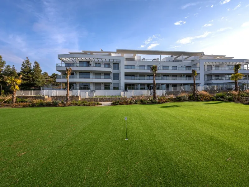 Apartment - Middle Floor Apartment в продаже в Mijas, Málaga. В доме 3 спален и 2 ванных комнат. Площадь дома 114 м²