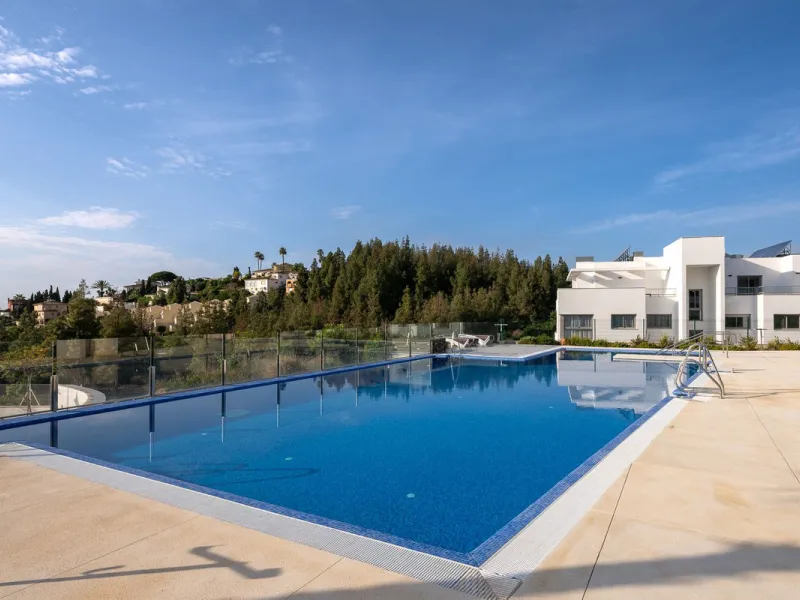 Apartment - Middle Floor Apartment в продаже в Mijas, Málaga. В доме 3 спален и 2 ванных комнат. Площадь дома 114 м²