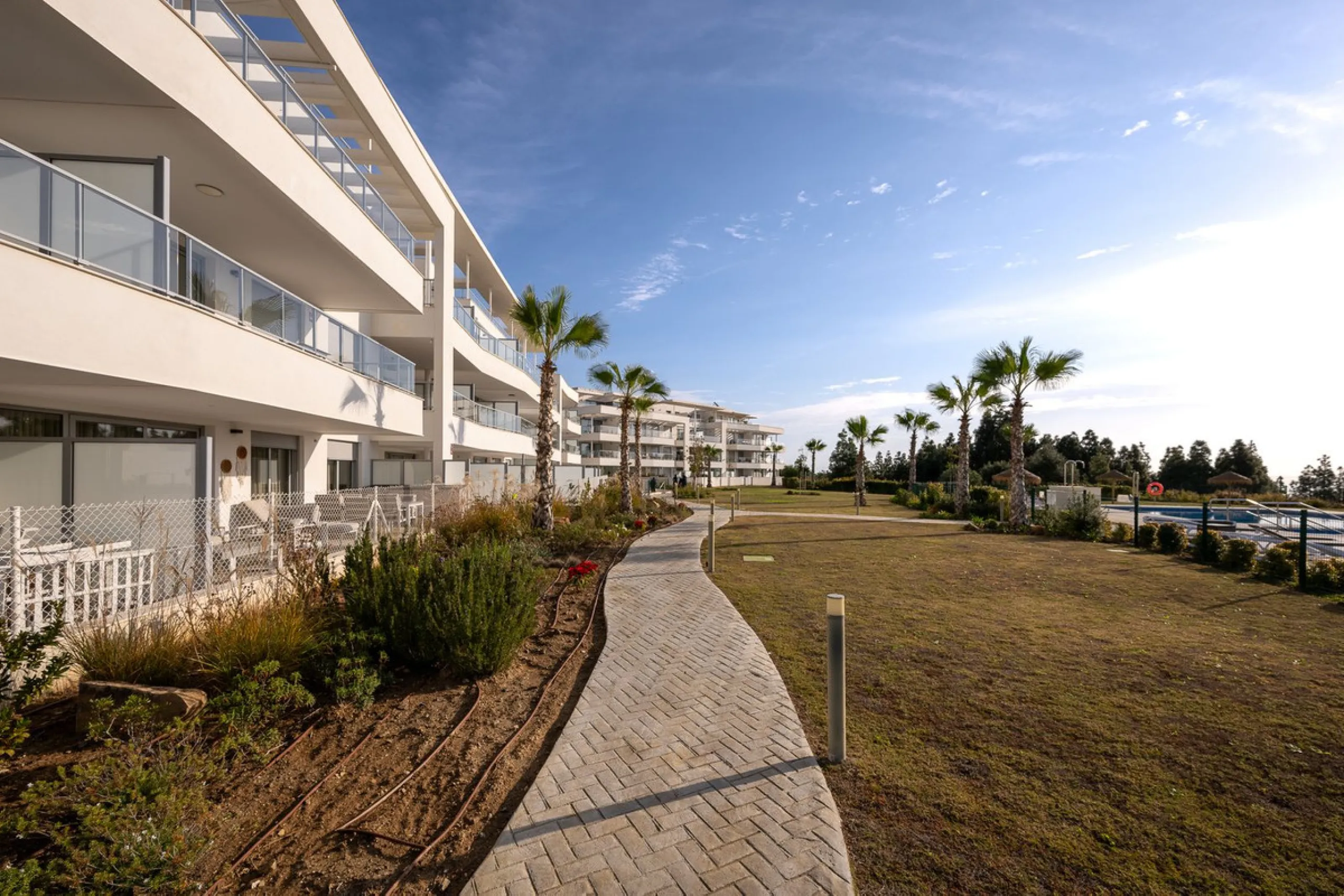 Apartment - Middle Floor Apartment в продаже в Mijas, Málaga. В доме 3 спален и 2 ванных комнат. Площадь дома 114 м²