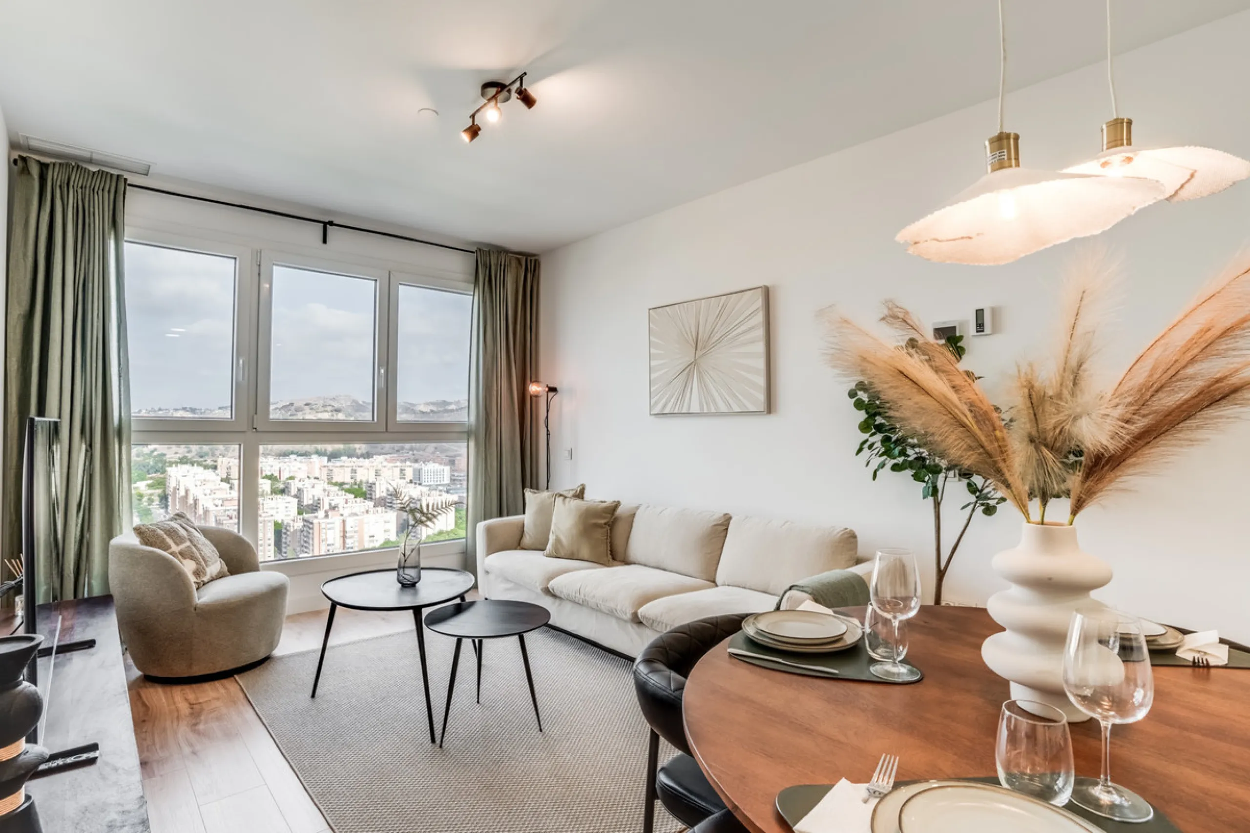 Experience high-rise living in the heart of Malaga! This elegant 2-bedroom, 2-bathroom apartment is located on the 25th floor of the iconic Malaga Urban Sky Tower, offering breathtaking panoramic views of the city skyline.