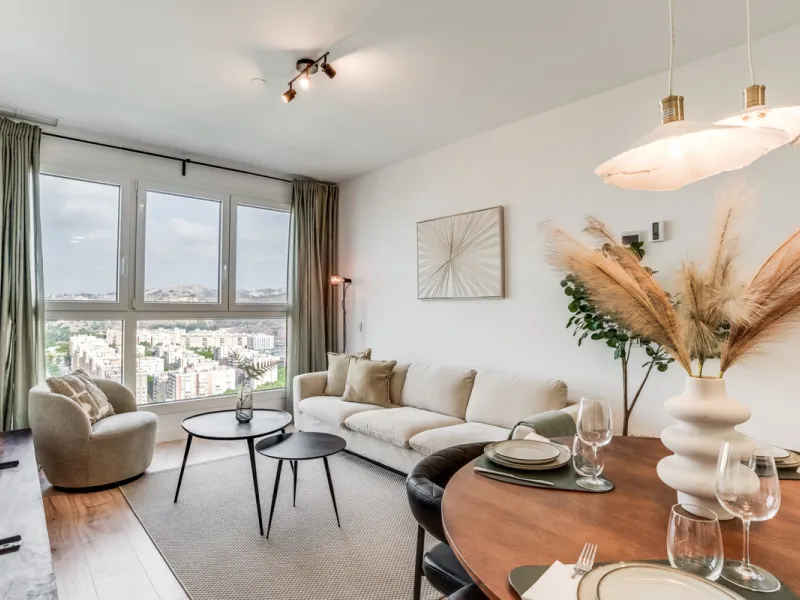 Experience high-rise living in the heart of Malaga! This elegant 2-bedroom, 2-bathroom apartment is located on the 25th floor of the iconic Malaga Urban Sky Tower, offering breathtaking panoramic views of the city skyline.
