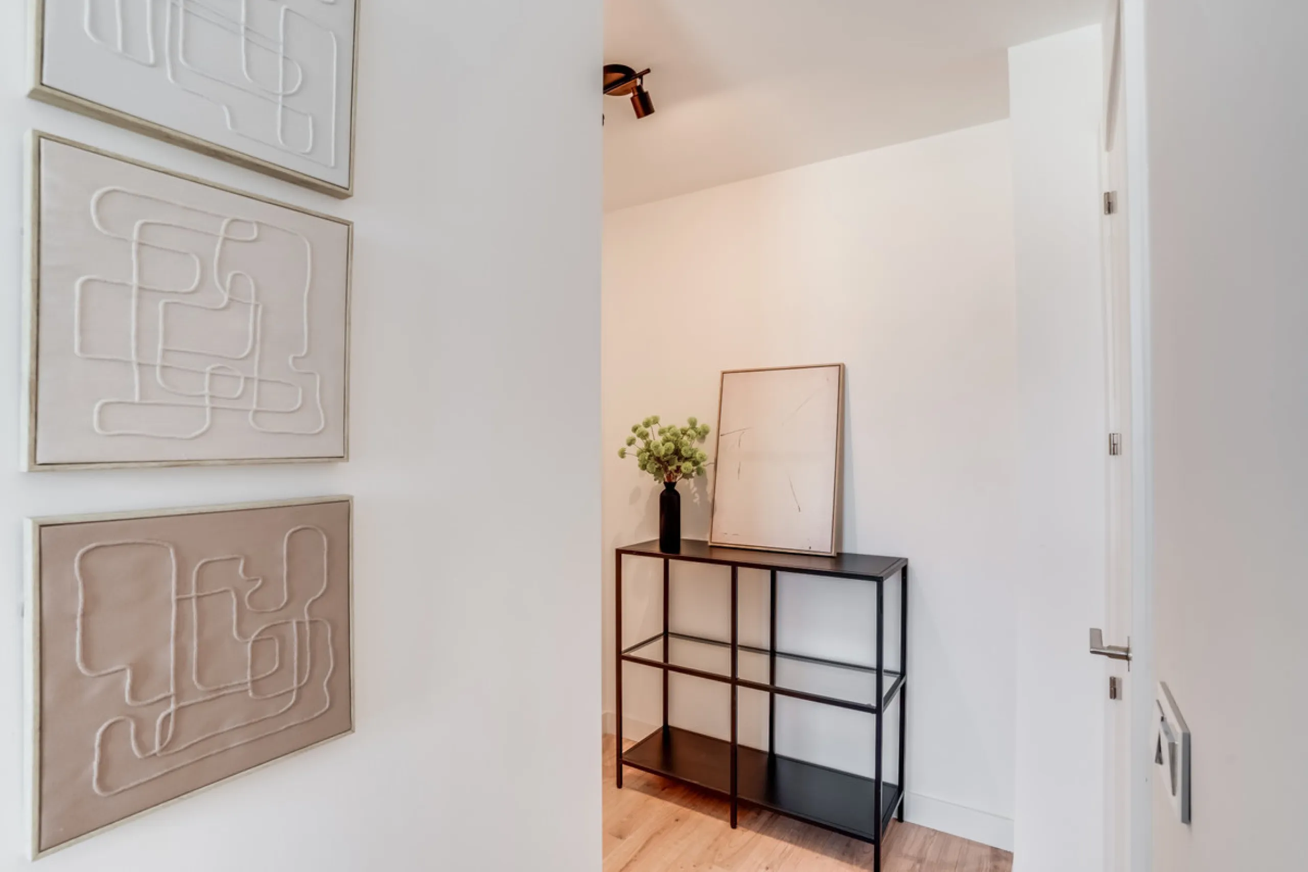 Experience high-rise living in the heart of Malaga! This elegant 2-bedroom, 2-bathroom apartment is located on the 25th floor of the iconic Malaga Urban Sky Tower, offering breathtaking panoramic views of the city skyline.