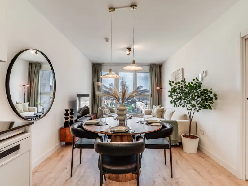 Experience high-rise living in the heart of Malaga! This elegant 2-bedroom, 2-bathroom apartment is located on the 25th floor of the iconic Malaga Urban Sky Tower, offering breathtaking panoramic views of the city skyline.