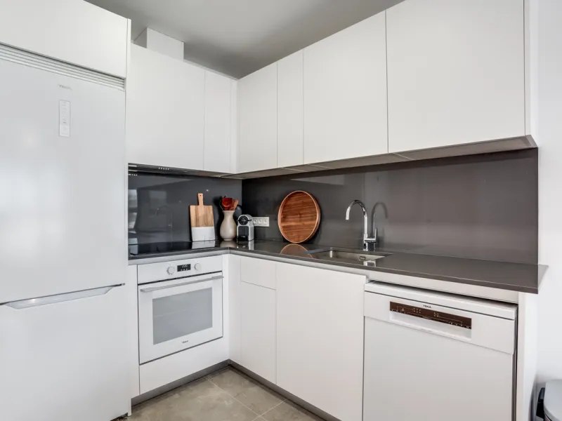 Experience high-rise living in the heart of Malaga! This elegant 2-bedroom, 2-bathroom apartment is located on the 25th floor of the iconic Malaga Urban Sky Tower, offering breathtaking panoramic views of the city skyline.