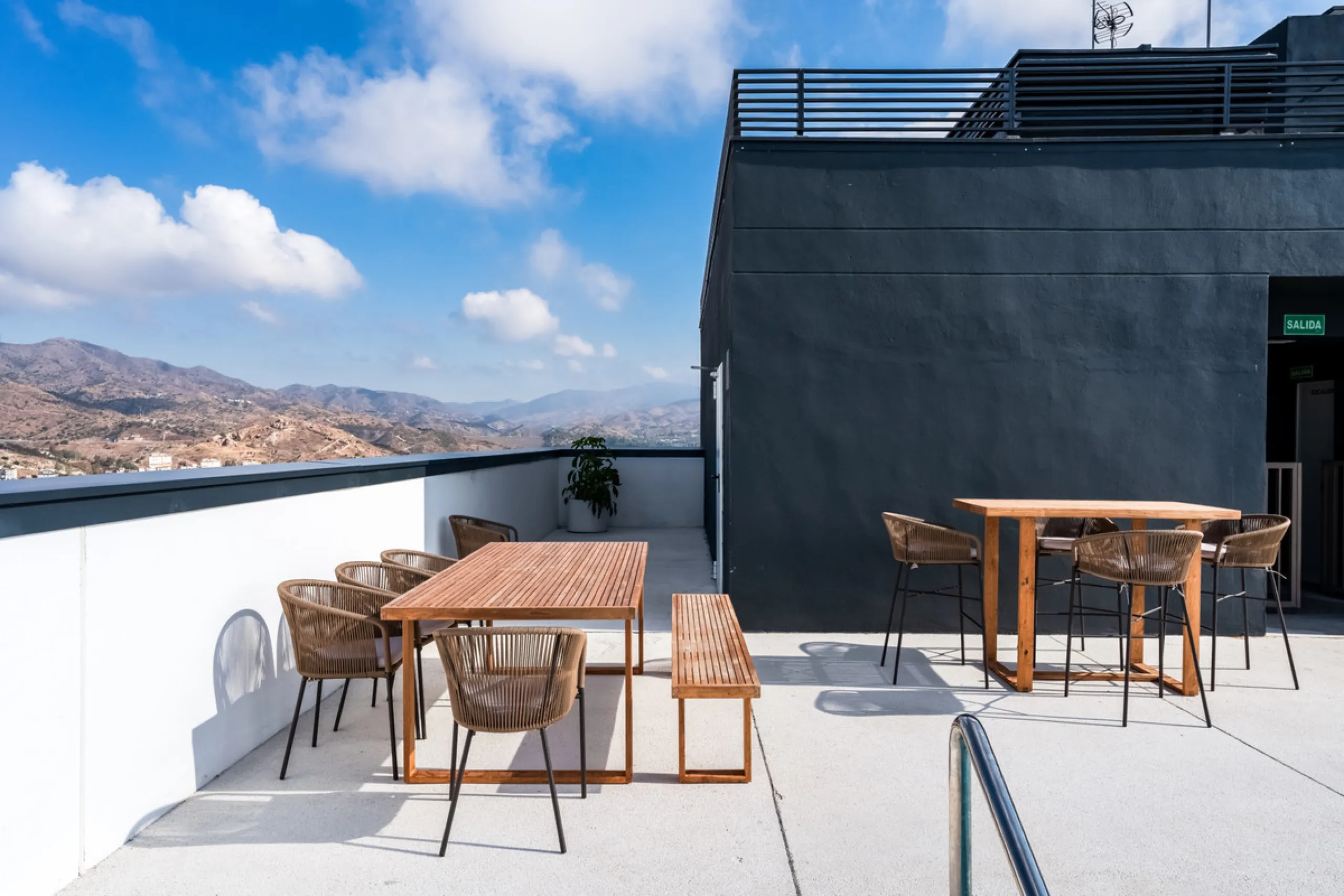 Experience high-rise living in the heart of Malaga! This elegant 2-bedroom, 2-bathroom apartment is located on the 25th floor of the iconic Malaga Urban Sky Tower, offering breathtaking panoramic views of the city skyline.