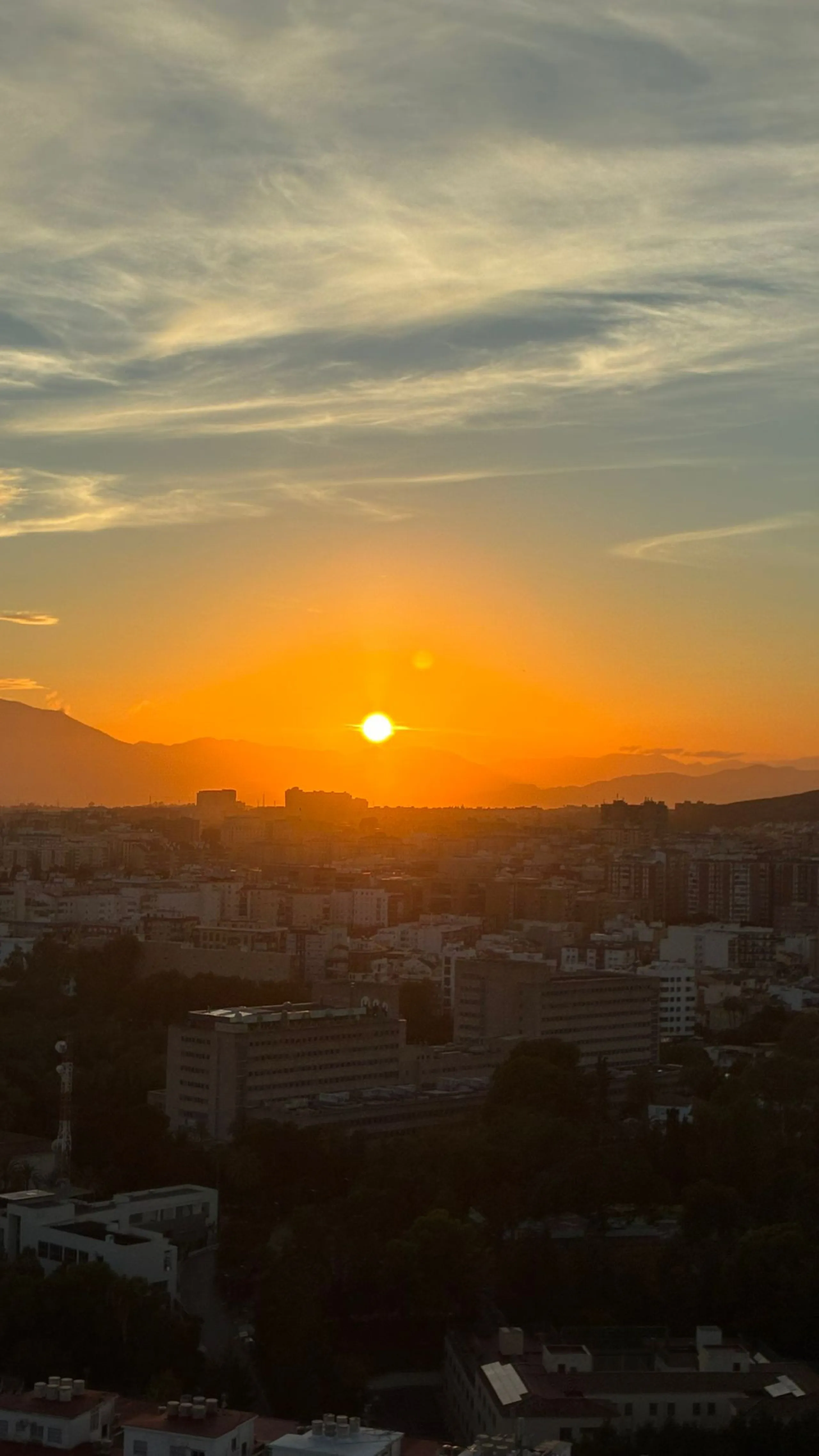 Experience high-rise living in the heart of Malaga! This elegant 2-bedroom, 2-bathroom apartment is located on the 25th floor of the iconic Malaga Urban Sky Tower, offering breathtaking panoramic views of the city skyline.