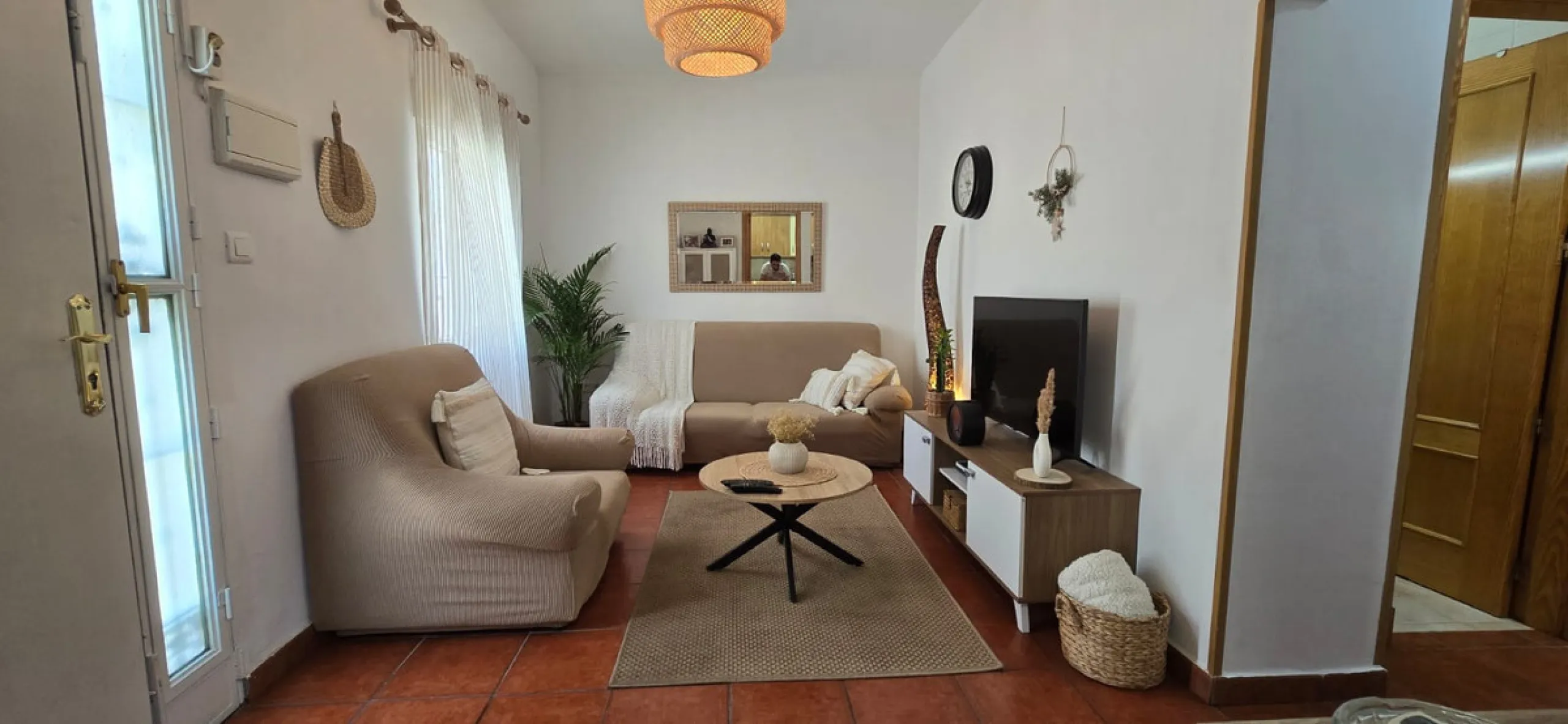 House - Detached Villa в продаже в Torremolinos, Málaga. В доме 3 спален и 1 ванных комнат. Площадь дома 65 м²
