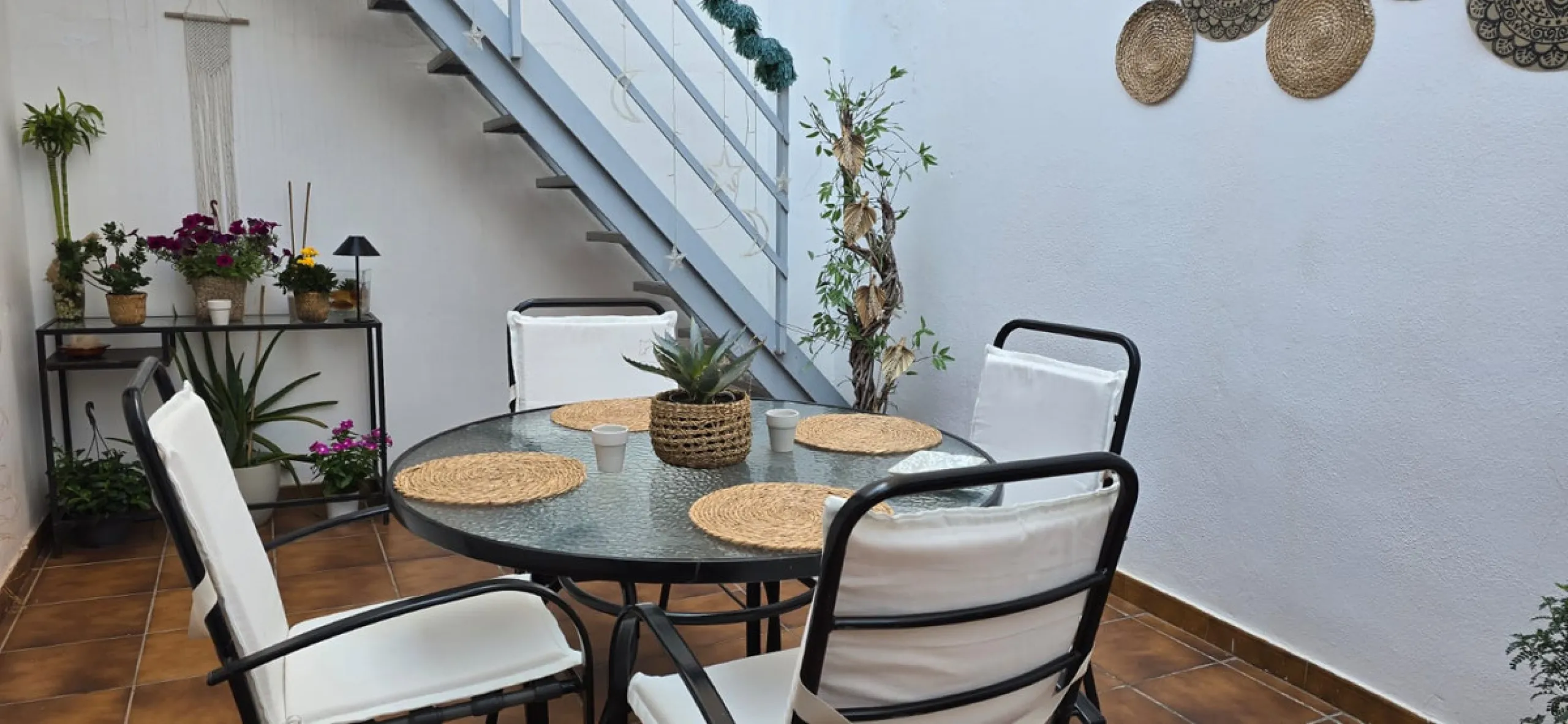 House - Detached Villa в продаже в Torremolinos, Málaga. В доме 3 спален и 1 ванных комнат. Площадь дома 65 м²