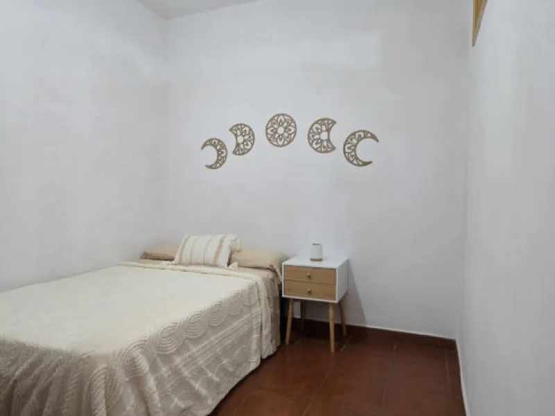 House - Detached Villa в продаже в Torremolinos, Málaga. В доме 3 спален и 1 ванных комнат. Площадь дома 65 м²
