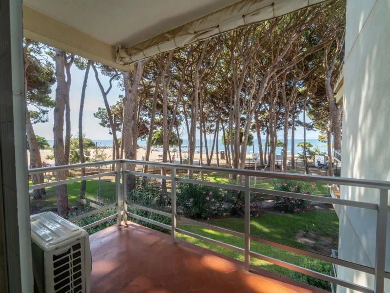 Seafront apartment with tourist license in Cambrils, Costa Dorada