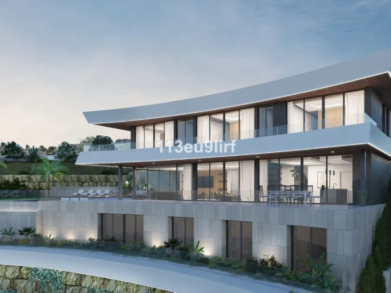 Residential plot with retaining wall and preliminary project. This plot offers panoramic sea, mountain and golf views and is located within La Cala Golf Resort with three 18 hole championship golf courses, Clubhouse, Hotel and Spa, 24 hour onsite security