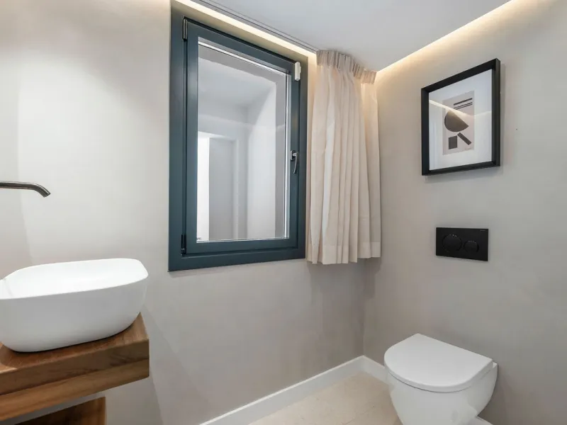 Beautifully designed three-story townhouse for sale in Nueva Andalucía's Golf Valley. Recently renovated, the property blends Mediterranean charm with the clean lines and functionality of modern living. Its architecture captures the lifestyle expectations
