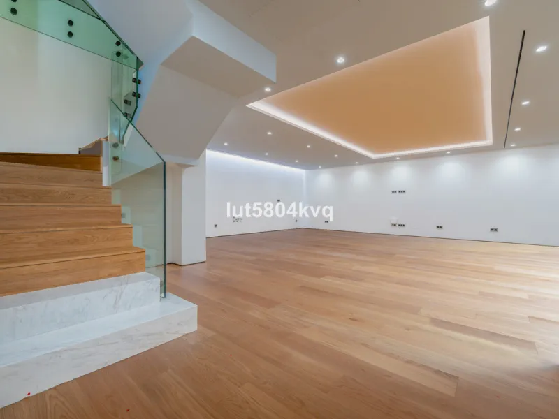 Apartment - Ground Floor Apartment в продаже в Marbella, Málaga. В доме 4 спален и 5 ванных комнат. Площадь дома 443 м²