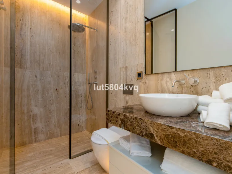 Apartment - Ground Floor Apartment в продаже в Marbella, Málaga. В доме 4 спален и 5 ванных комнат. Площадь дома 443 м²