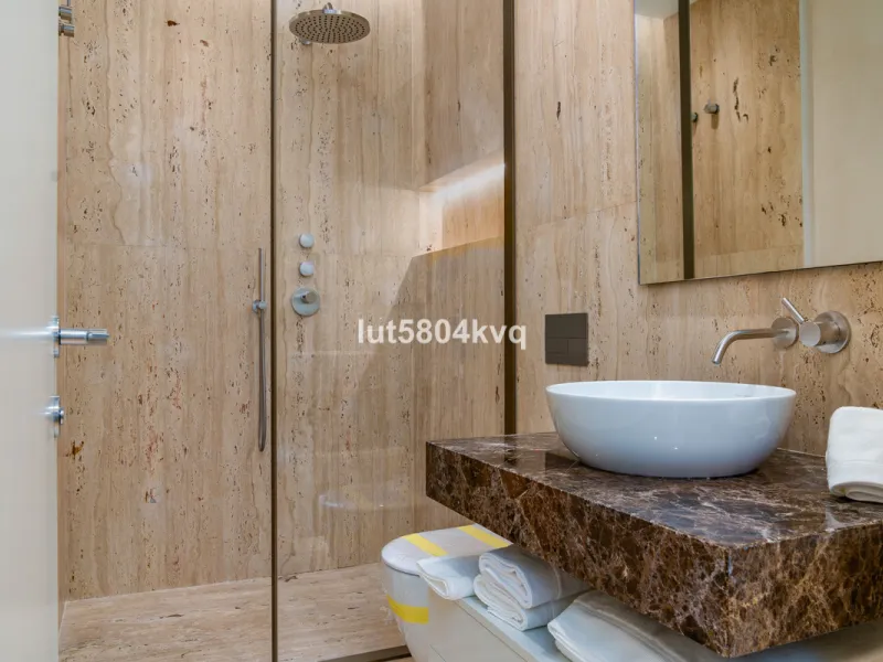 Apartment - Ground Floor Apartment в продаже в Marbella, Málaga. В доме 4 спален и 5 ванных комнат. Площадь дома 443 м²