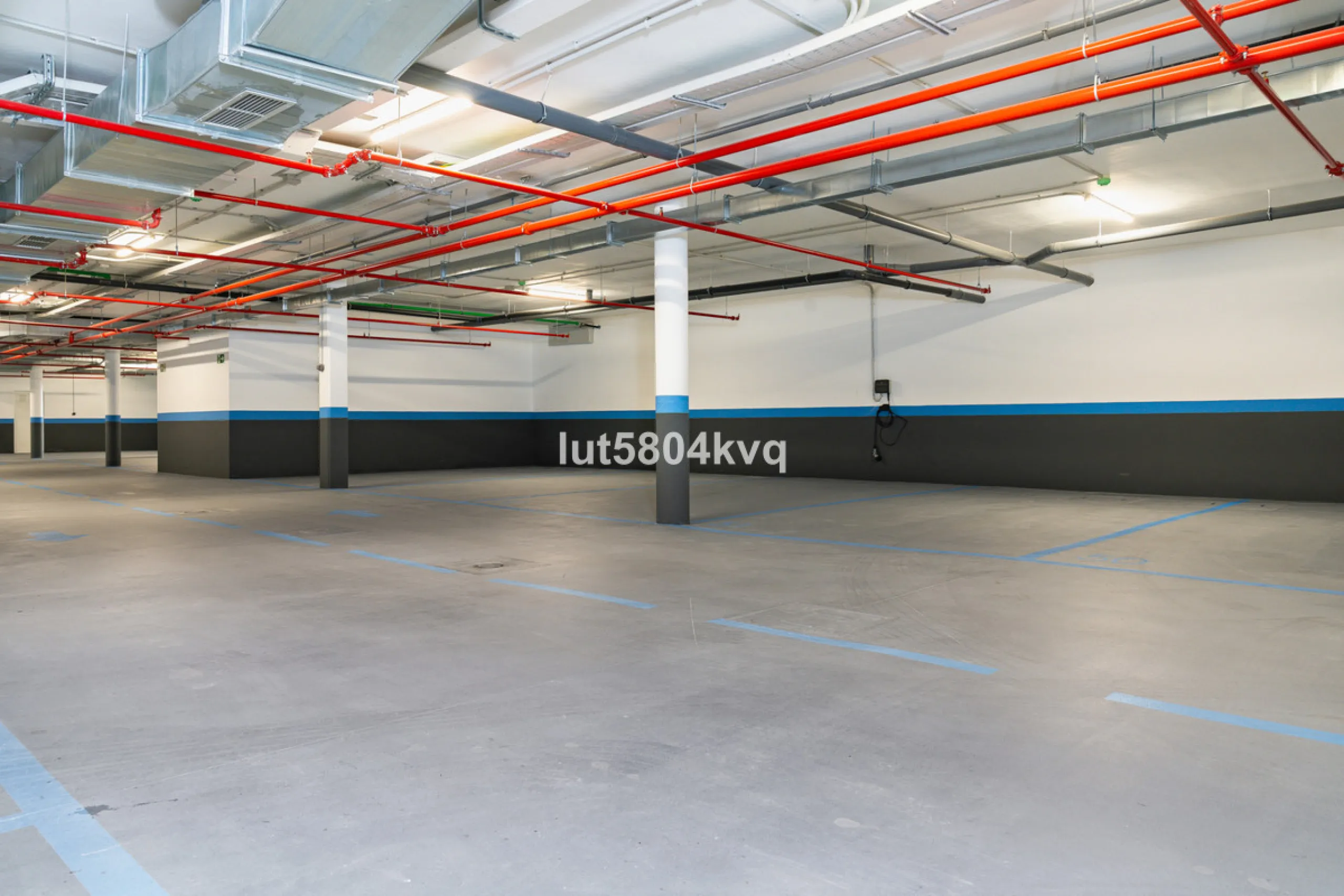 Apartment - Ground Floor Apartment в продаже в Marbella, Málaga. В доме 4 спален и 5 ванных комнат. Площадь дома 443 м²
