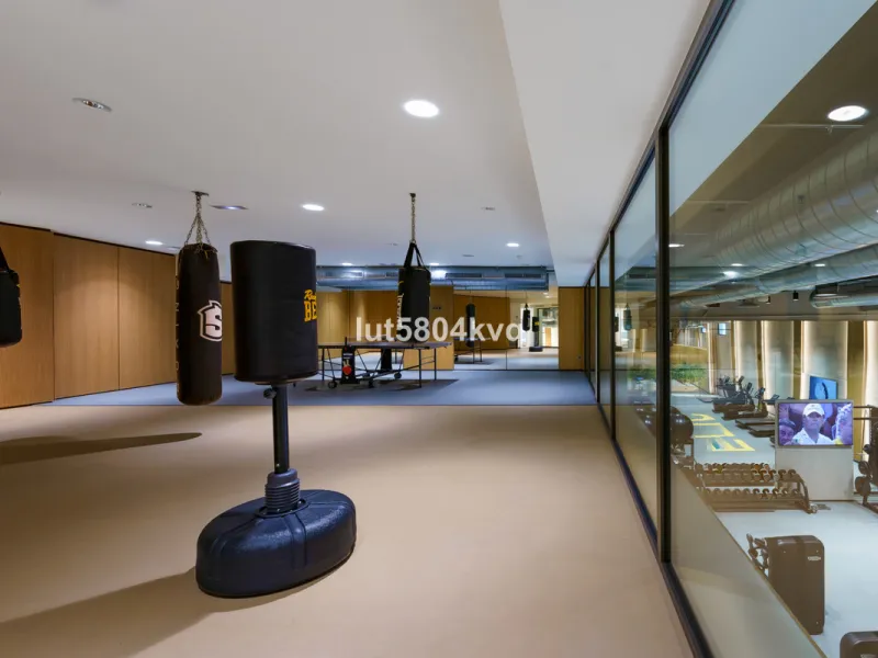 Apartment - Ground Floor Apartment в продаже в Marbella, Málaga. В доме 4 спален и 5 ванных комнат. Площадь дома 443 м²