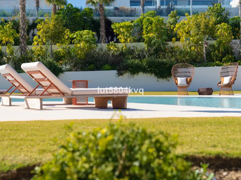 Apartment - Ground Floor Apartment в продаже в Marbella, Málaga. В доме 4 спален и 5 ванных комнат. Площадь дома 443 м²
