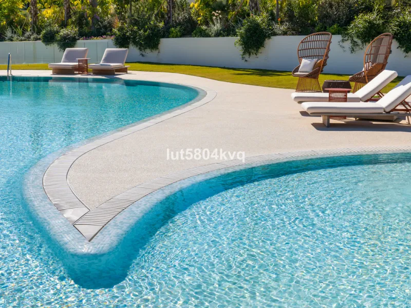 Apartment - Ground Floor Apartment в продаже в Marbella, Málaga. В доме 4 спален и 5 ванных комнат. Площадь дома 443 м²
