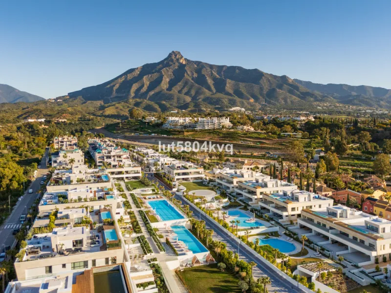 Apartment - Ground Floor Apartment в продаже в Marbella, Málaga. В доме 4 спален и 5 ванных комнат. Площадь дома 443 м²