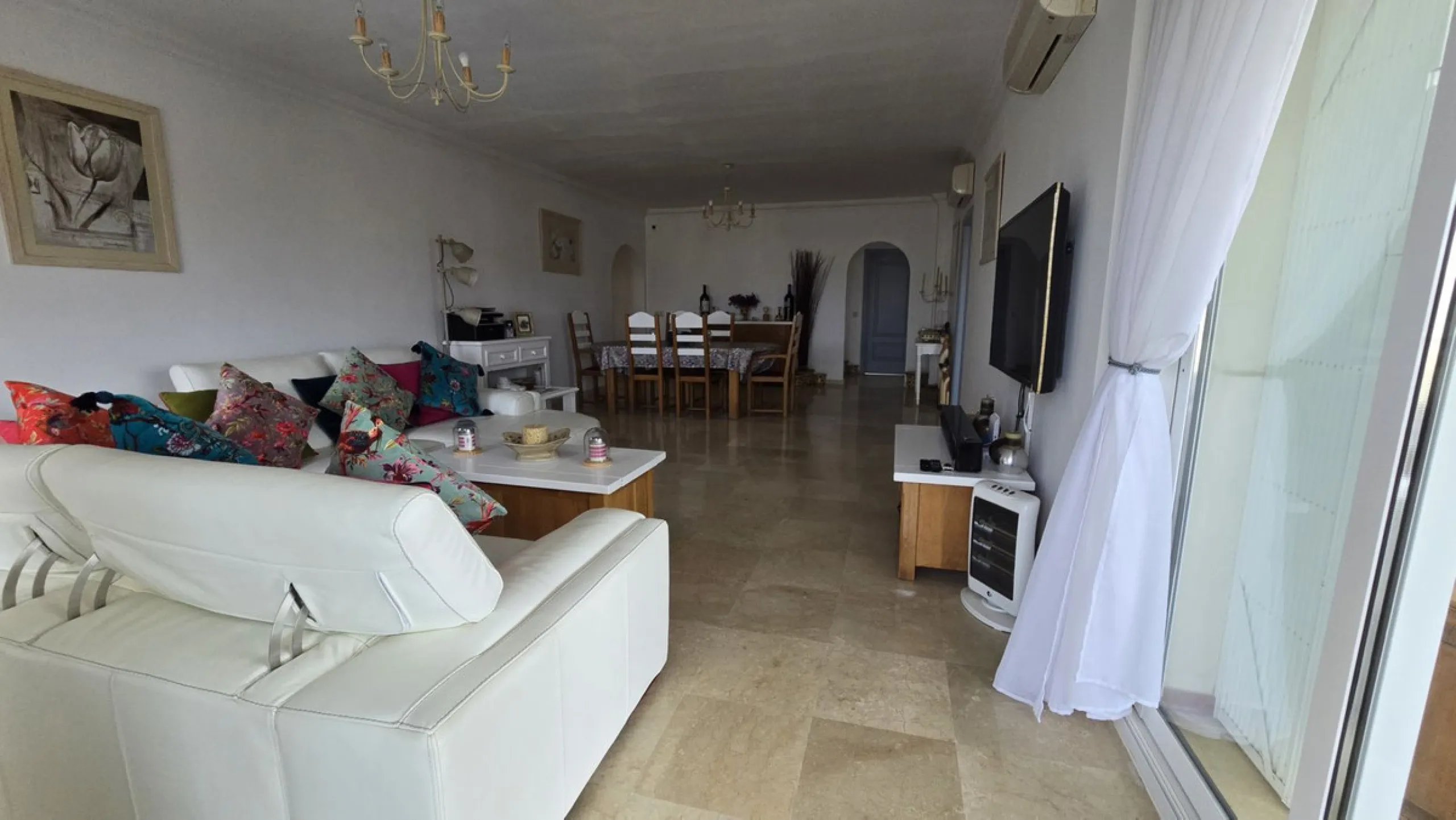 MOTIVATED SELLER. 3 BED 2 BATH. LA CALA HILLS € 420,000. ELEVATED GROUND FLOOR CORNER. AMAZING VIEWS.