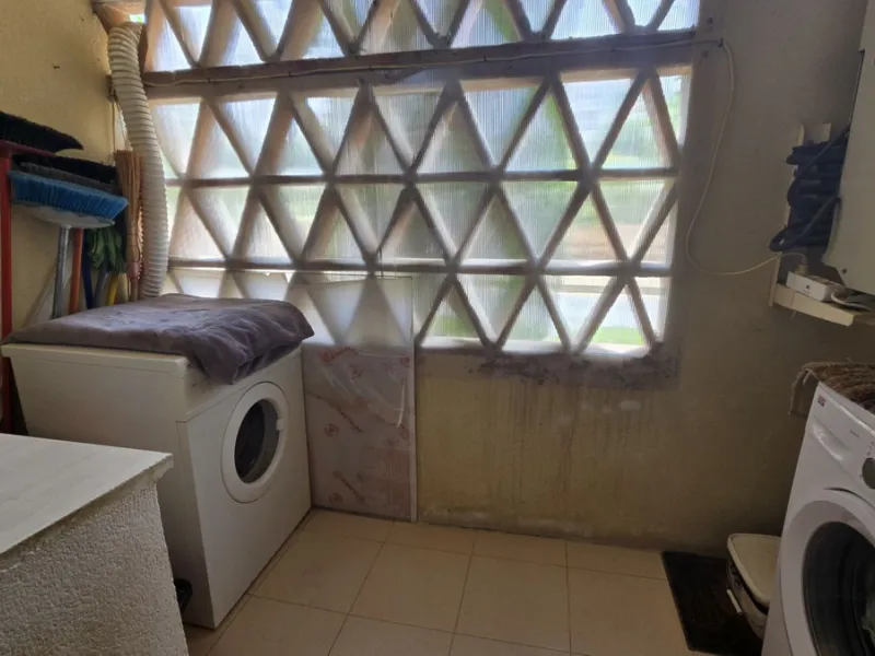 MOTIVATED SELLER. 3 BED 2 BATH. LA CALA HILLS € 420,000. ELEVATED GROUND FLOOR CORNER. AMAZING VIEWS.