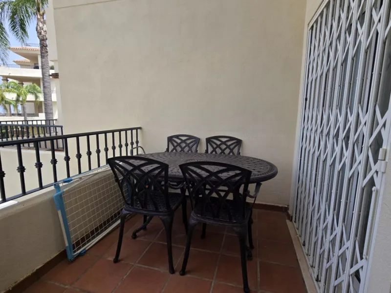 MOTIVATED SELLER. 3 BED 2 BATH. LA CALA HILLS € 420,000. ELEVATED GROUND FLOOR CORNER. AMAZING VIEWS.