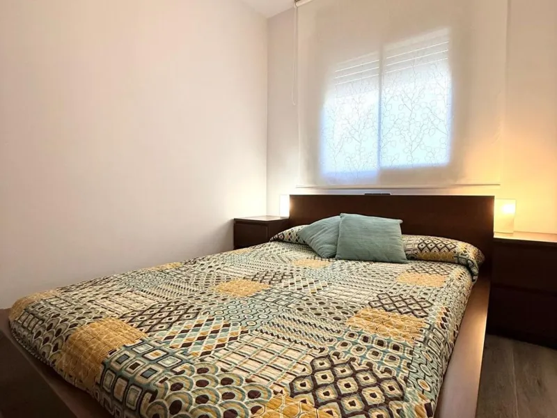 Piso moderno con terraza y servicios premium a 20 metros del mar en Cambrils