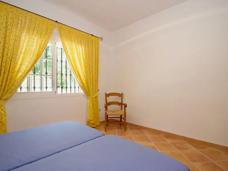 Impressive property in a prime location with views of the countryside and mountains on a plot of over 37,000 m² in Alhaurin El Grande !