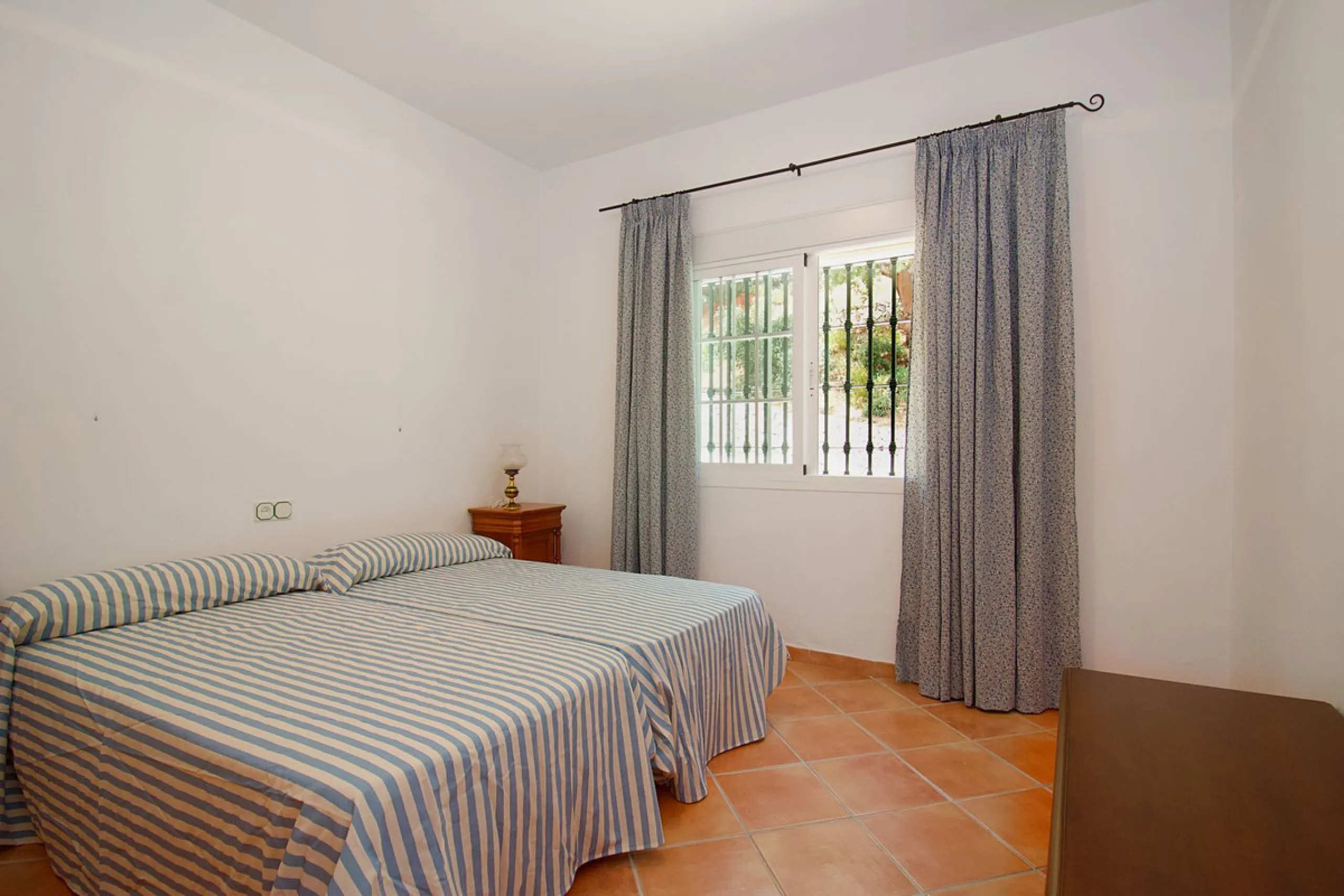 Impressive property in a prime location with views of the countryside and mountains on a plot of over 37,000 m² in Alhaurin El Grande !