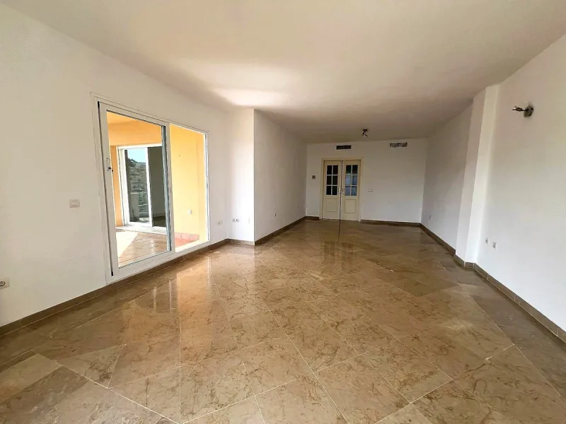 Apartment - Middle Floor Apartment в продаже в Mijas, Málaga. В доме 2 спален и 2 ванных комнат. Площадь дома 130 м²