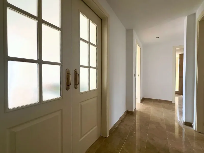 Apartment - Middle Floor Apartment в продаже в Mijas, Málaga. В доме 2 спален и 2 ванных комнат. Площадь дома 130 м²