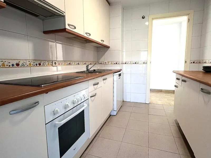 Apartment - Middle Floor Apartment в продаже в Mijas, Málaga. В доме 2 спален и 2 ванных комнат. Площадь дома 130 м²