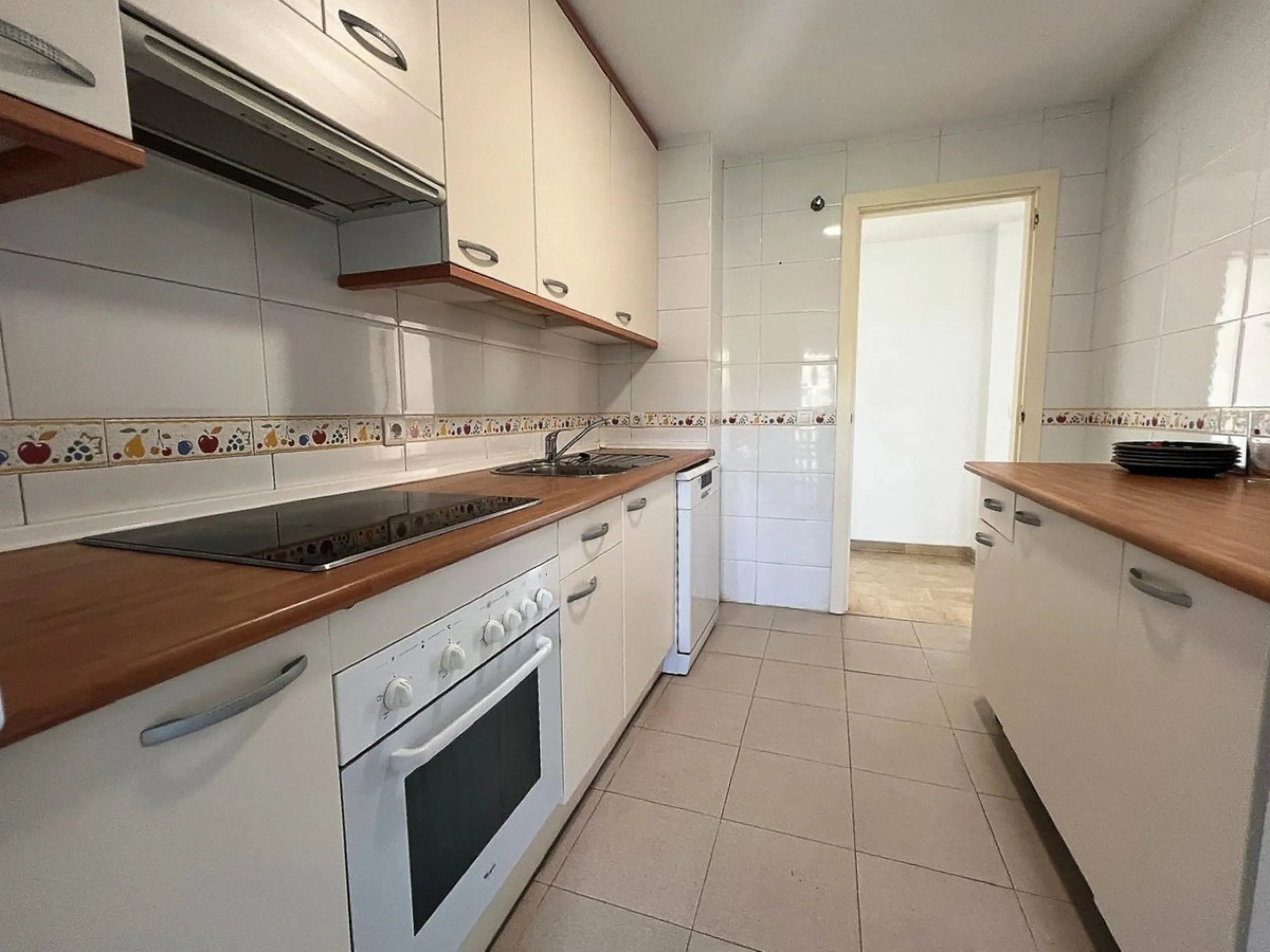 Apartment - Middle Floor Apartment в продаже в Mijas, Málaga. В доме 2 спален и 2 ванных комнат. Площадь дома 130 м²