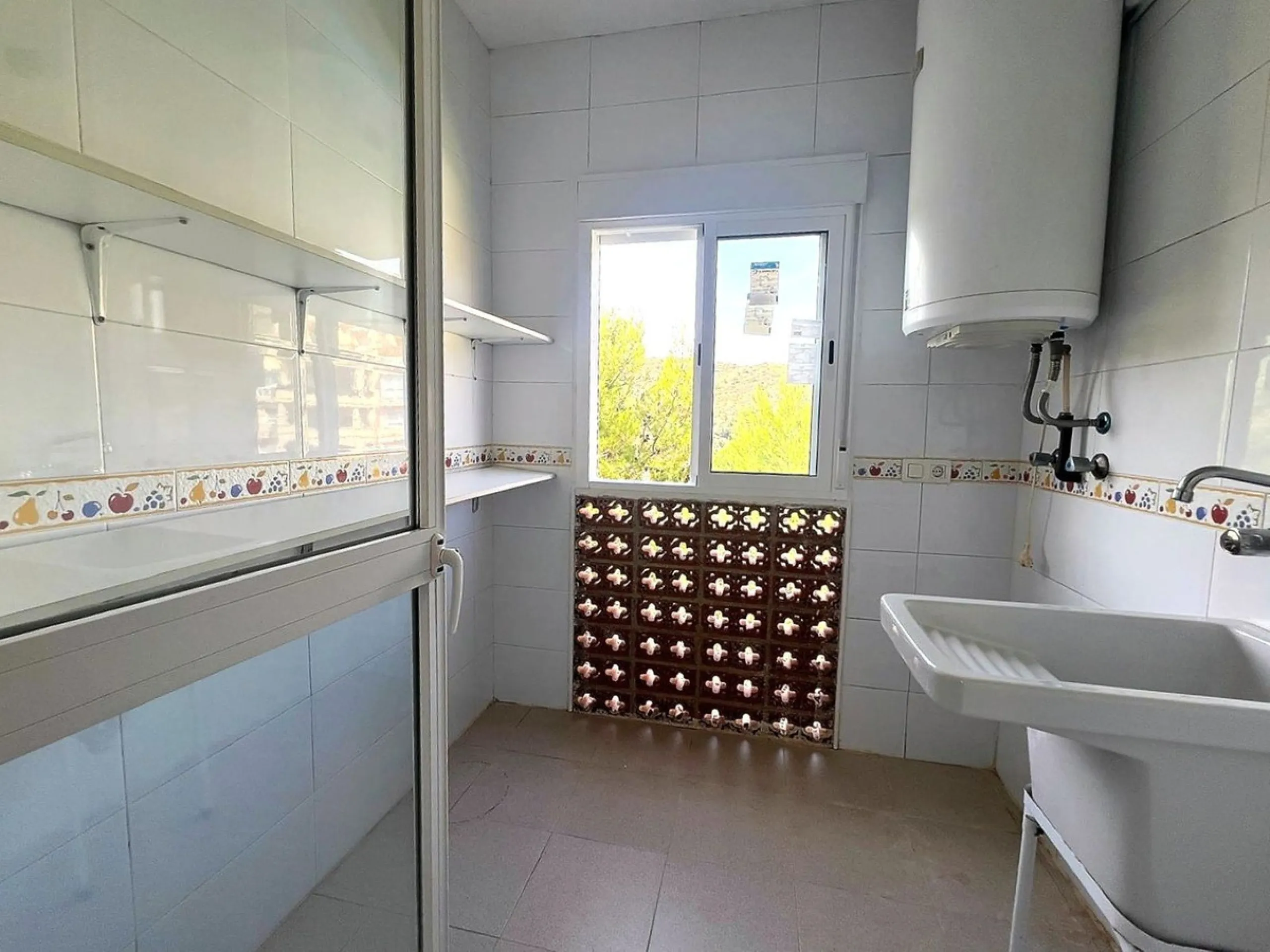 Apartment - Middle Floor Apartment в продаже в Mijas, Málaga. В доме 2 спален и 2 ванных комнат. Площадь дома 130 м²