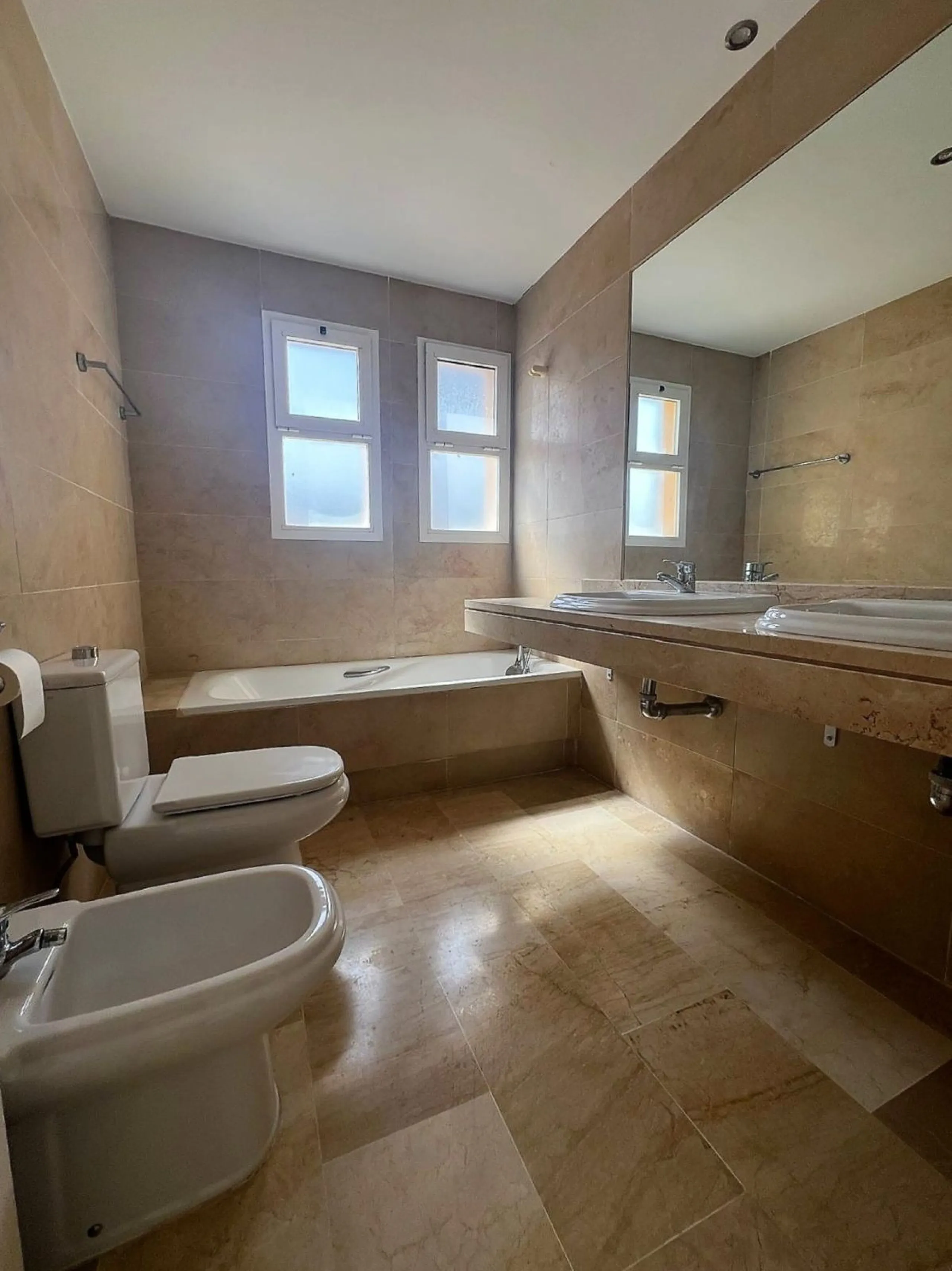 Apartment - Middle Floor Apartment в продаже в Mijas, Málaga. В доме 2 спален и 2 ванных комнат. Площадь дома 130 м²