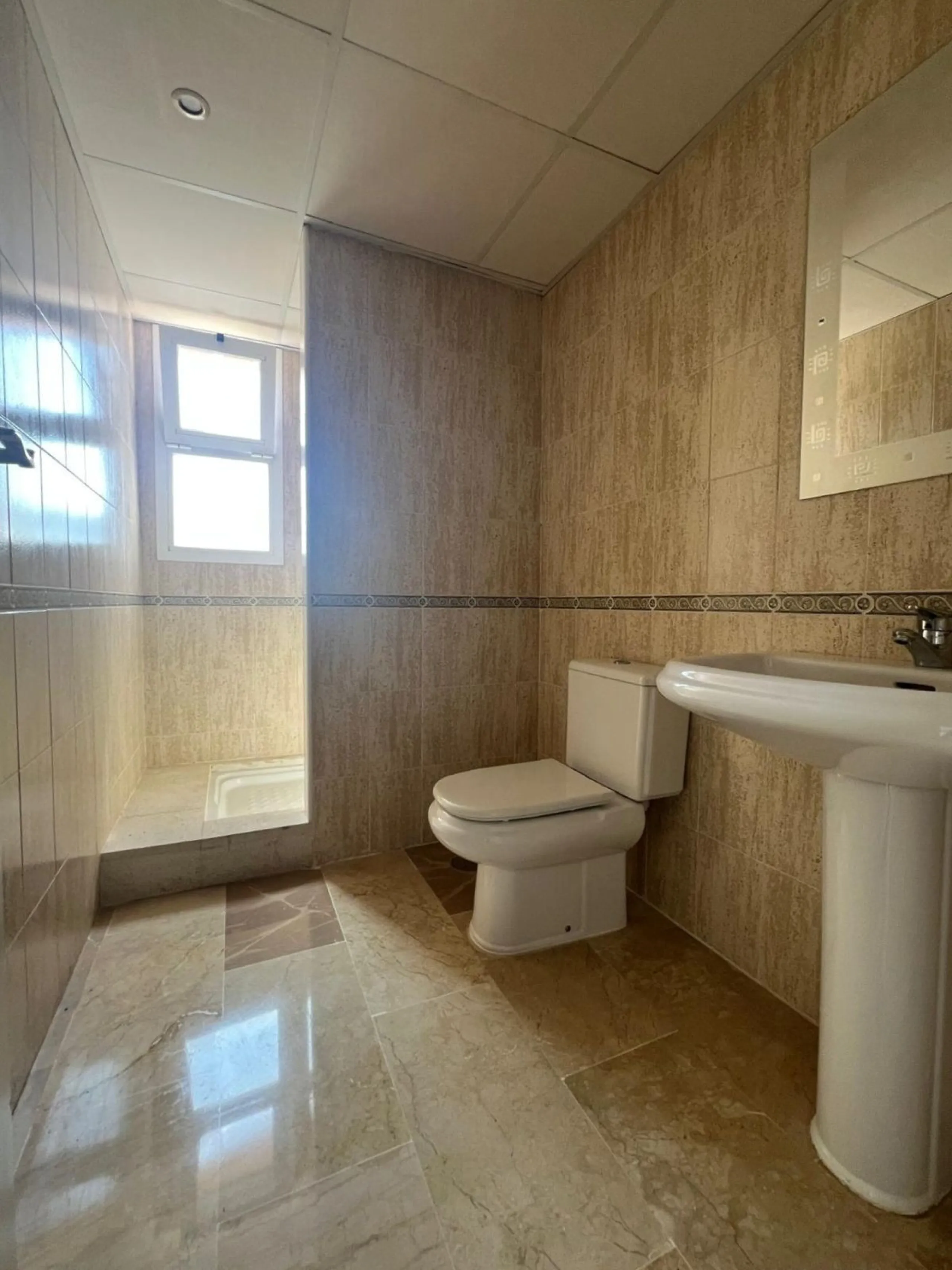 Apartment - Middle Floor Apartment в продаже в Mijas, Málaga. В доме 2 спален и 2 ванных комнат. Площадь дома 130 м²