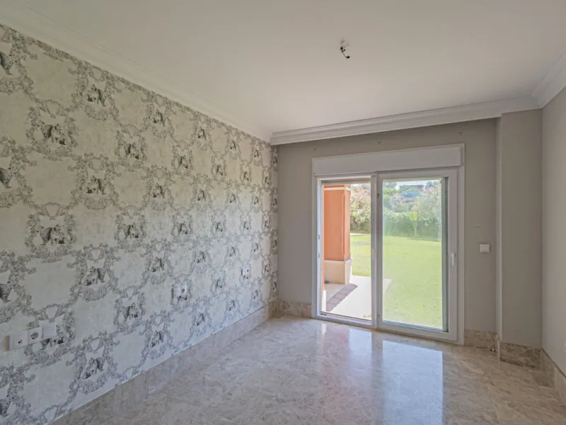 Stunning Mediterranean Villa by the Golf Course in Marbella with 24-Hour Security